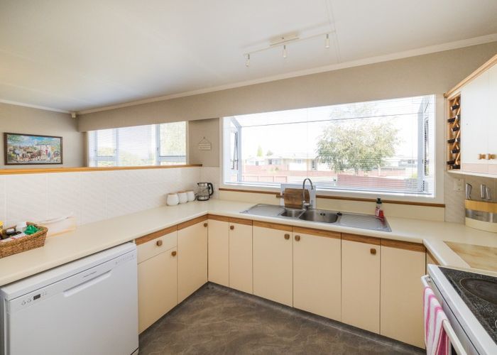  at 17 Tararua Terrace, Cloverlea, Palmerston North