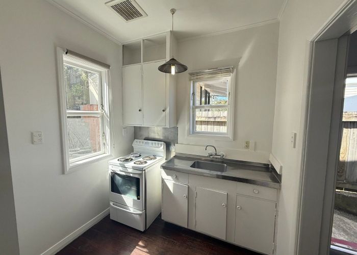  at 2/8 Howard Street, Mount Cook, Wellington, Wellington