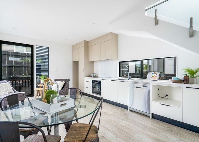  at 25B or C Willoughby Avenue, Howick, Manukau City, Auckland