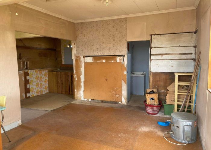  at 15 Redcliff Road, Glenavy, Waimate