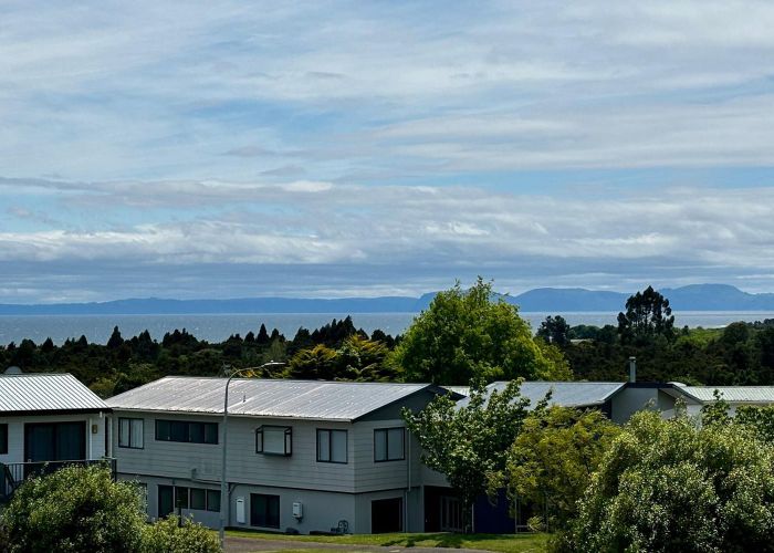  at 10 Rowena Crescent, Turangi