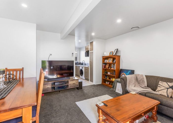  at 5/69 Thackeray Place, Waltham, Christchurch