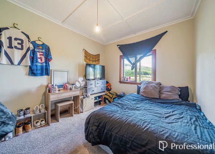  at 120 Upper Fitzherbert Road, Wainuiomata, Lower Hutt, Wellington