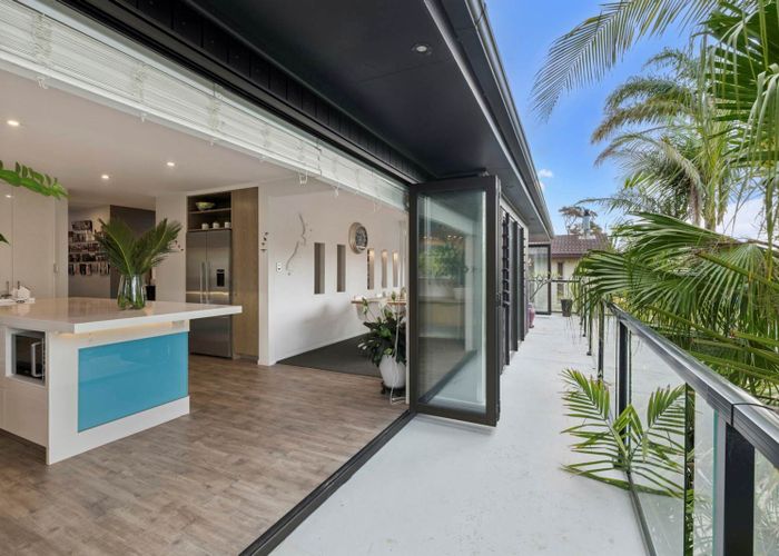  at 158 Fisher Parade, Farm Cove, Manukau City, Auckland