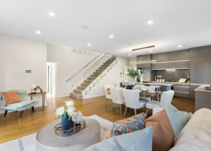  at 10 Agnew Place, Albany, Auckland