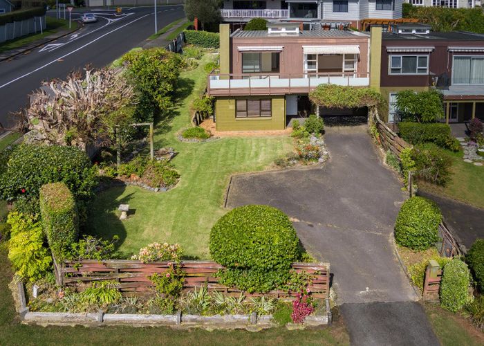  at 2 Evelyn Road, Cockle Bay, Auckland