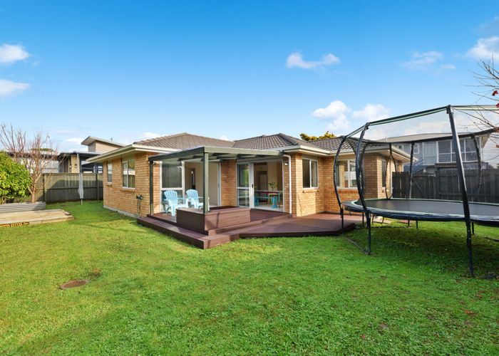  at 106C Simpson Road, Henderson Valley, Auckland