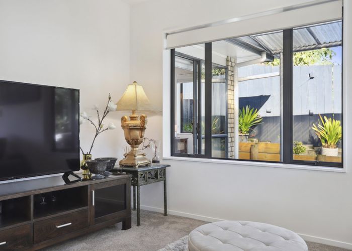  at 3 Claywest Place, Glen Eden, Waitakere City, Auckland