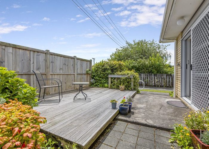  at 1/17 Walsh Road, Westown, New Plymouth