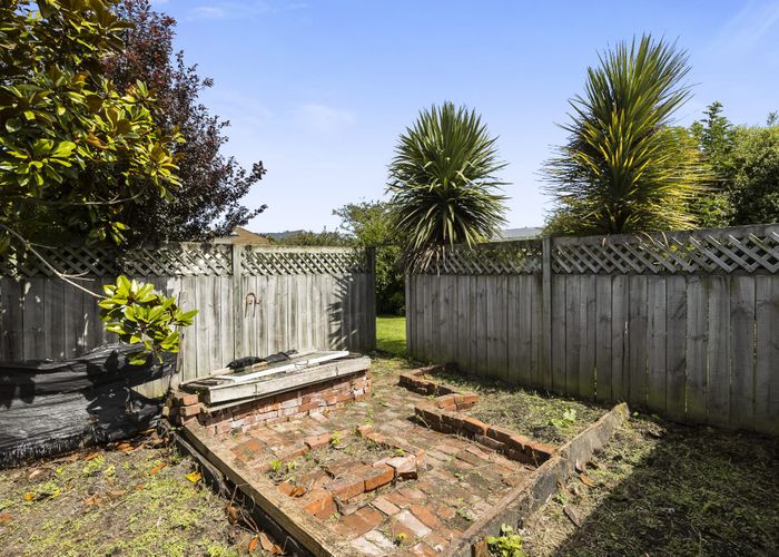  at 12 Hargest Crescent, Saint Kilda, Dunedin, Otago