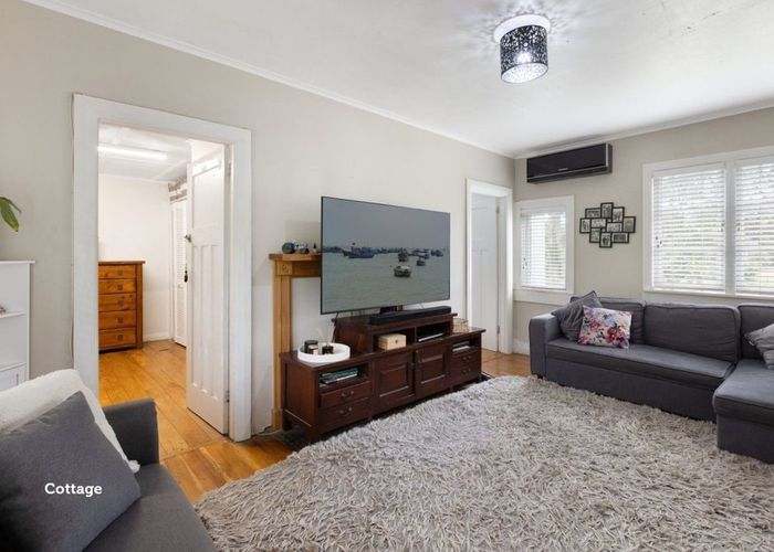  at 415 Welcome Bay Road, Welcome Bay, Tauranga