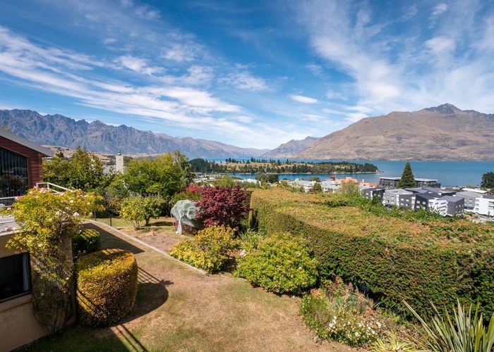  at 19 Salmond Place, Queenstown