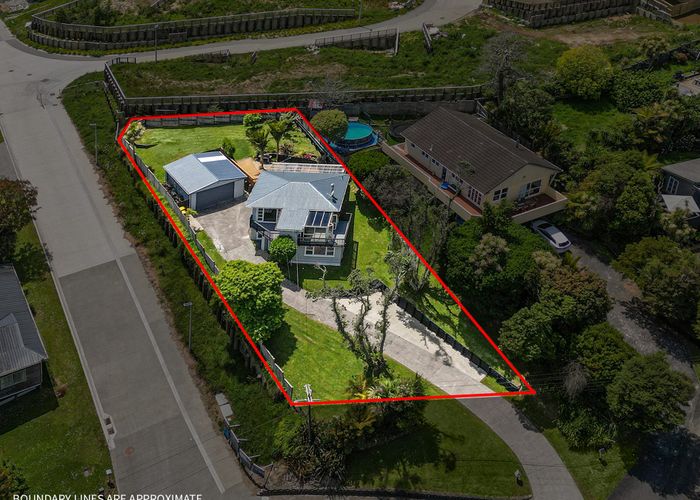  at 81 Rangeview Road, Sunnyvale, Auckland