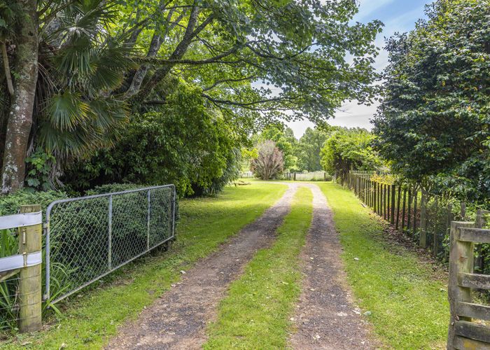  at 27 Terrace Road, Reikorangi