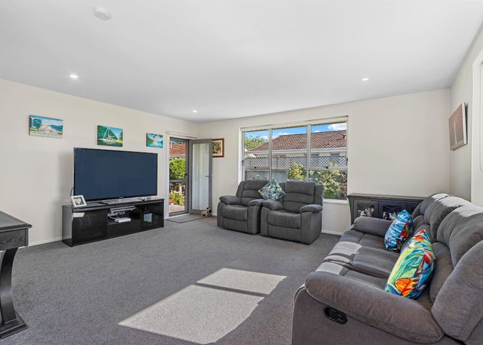  at 1/4 Dilworth Street, Riccarton, Christchurch City, Canterbury