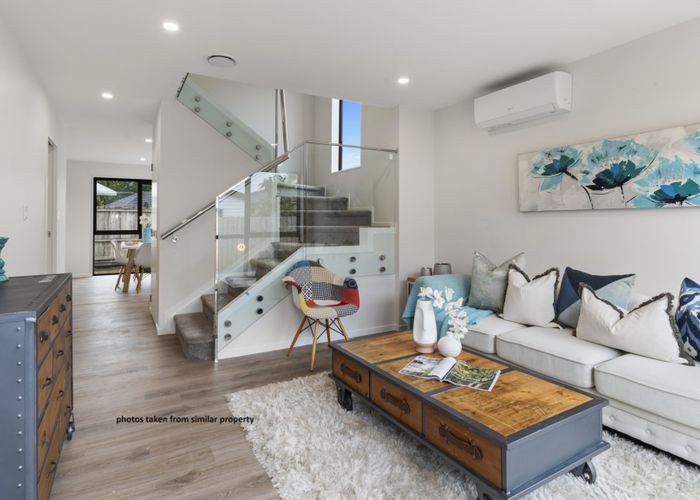  at 6 Cheviot Street, Mangere East, Auckland