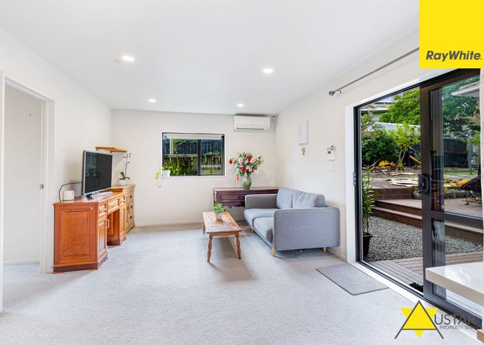  at 12a Edgewood Way, Henderson, Waitakere City, Auckland