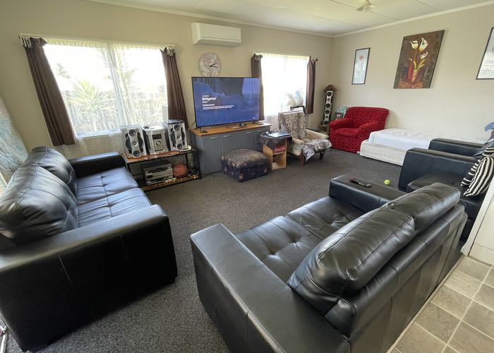  at 1/5 Solveig Place, Randwick Park, Auckland