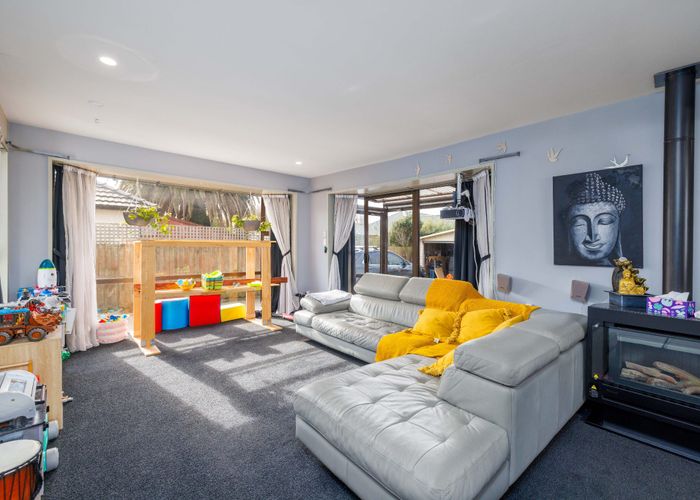 at 14 Donnington Street, Parklands, Christchurch
