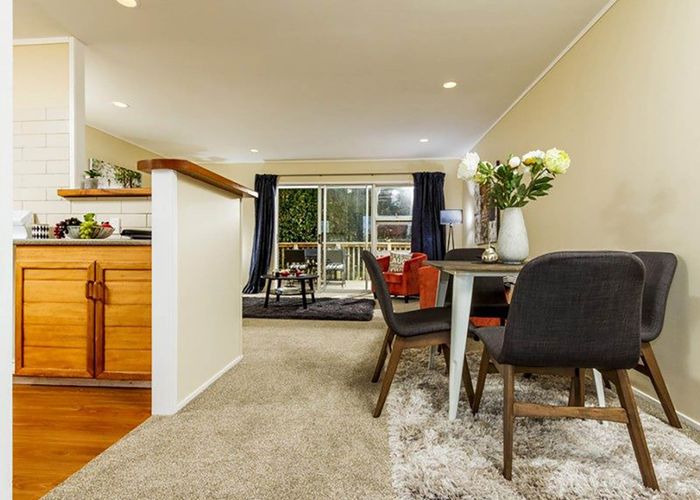  at 2/192 Glamorgan Drive, Torbay, Auckland