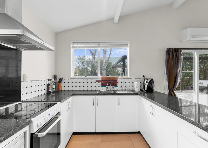  at 1/28 Nortons Road, Avonhead, Christchurch