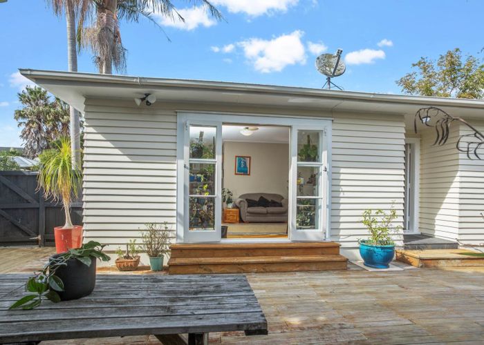  at 206A Rosebank Road, Avondale, Auckland