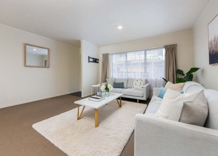  at 1/111 Sturges Road, Henderson, Auckland