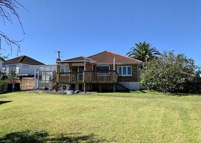  at 86 Mcleod Road, Te Atatu South, Auckland