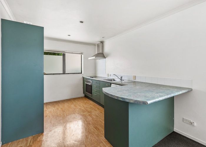  at 8/17 Harbour View Road, Te Atatu Peninsula, Waitakere City, Auckland