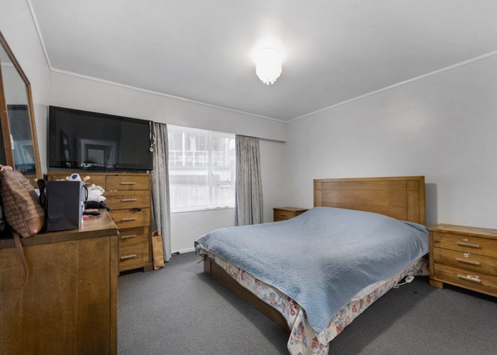  at 2/13 Lochinver Road, Papatoetoe, Manukau City, Auckland