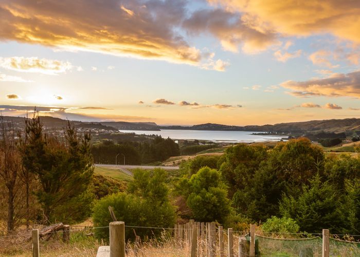  at 129C Flightys Road, Porirua