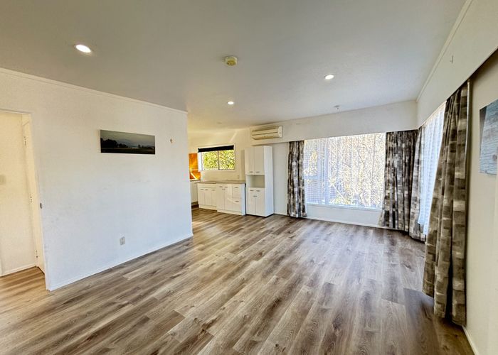  at 2/28 Imogene Way, Half Moon Bay, Manukau City, Auckland