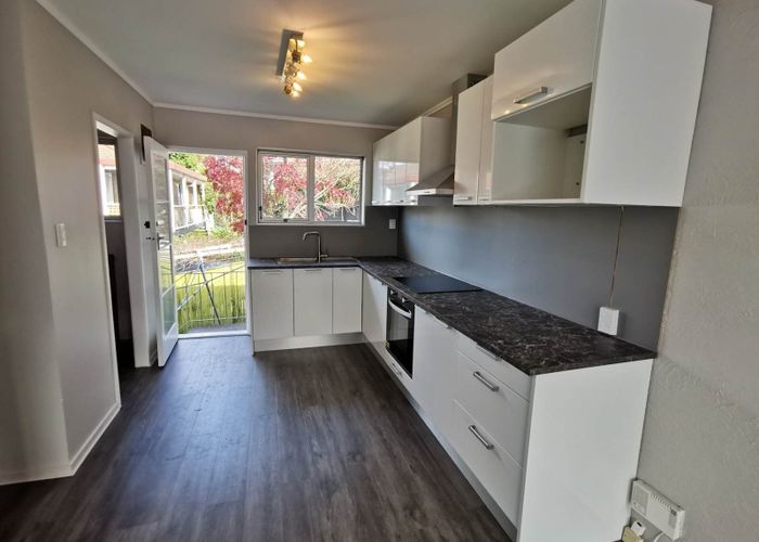  at 2/112 Gossamer Drive, Pakuranga Heights, Manukau City, Auckland