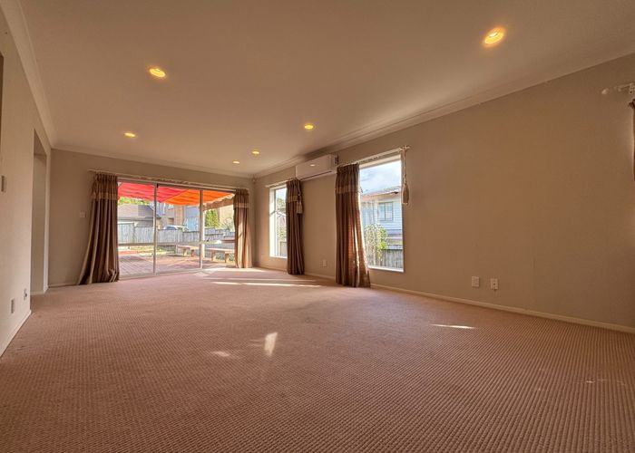  at 19 Woolaston Place, Flat Bush, Manukau City, Auckland