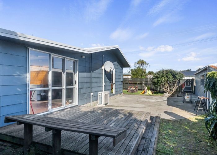  at 33 Tuiti Street, Hokio Beach, Levin