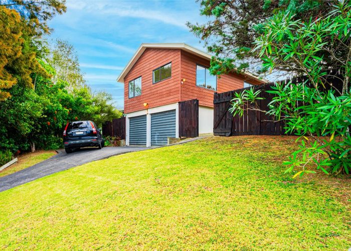  at 18 Shadon Place, Stanmore Bay, Rodney, Auckland