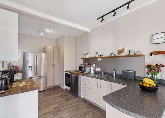  at 6 Gunn Street, Gonville, Whanganui