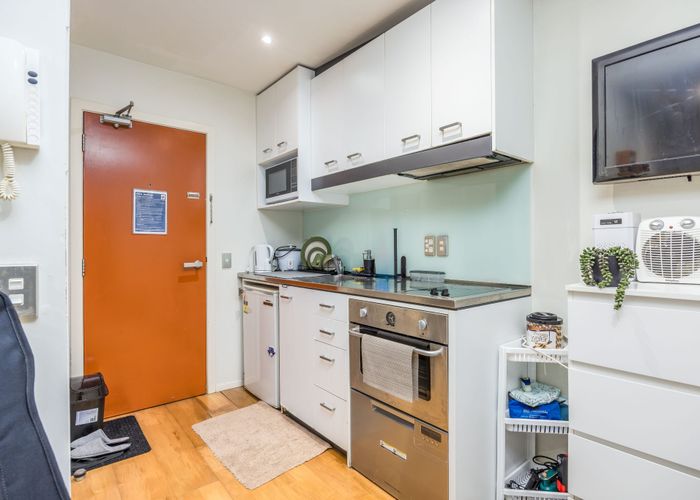  at 1J/32 Eden Crescent, City Centre, Auckland City, Auckland