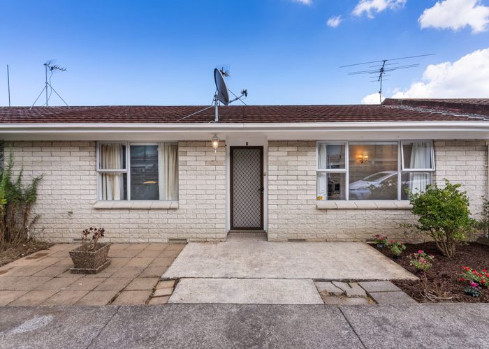  at 4/127 St George Street, Papatoetoe, Manukau City, Auckland