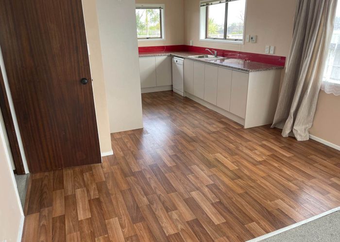  at 1/76 Prince Regent Drive, Half Moon Bay, Manukau City, Auckland