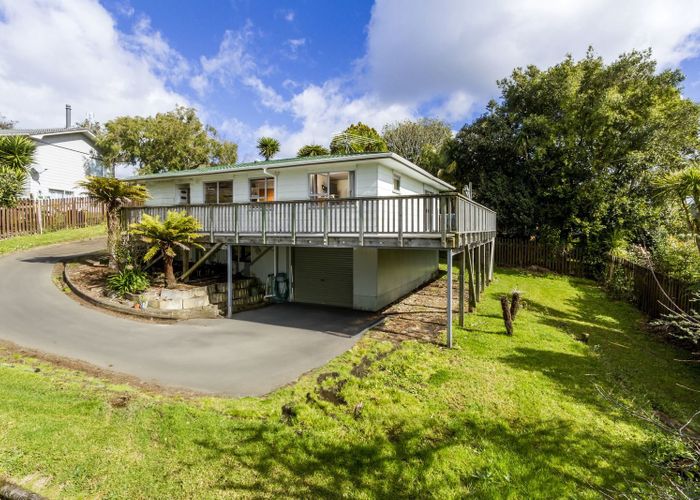  at 41 Bayview Road, Bayview, Auckland