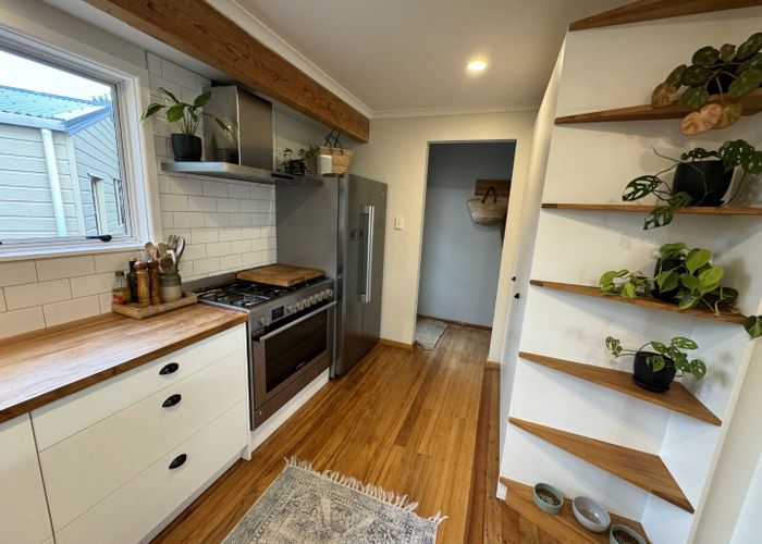  at 5 Van Asch Street, Sumner, Christchurch