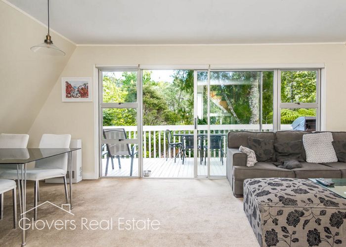  at 806 South Titirangi Road, Titirangi, Auckland