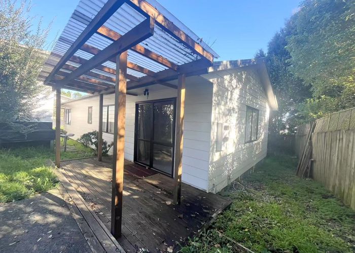  at 17A Saint Catherine Crescent, West Harbour, Waitakere City, Auckland