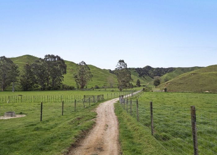  at 924 Mohakau Road, Stratford East, Stratford, Taranaki