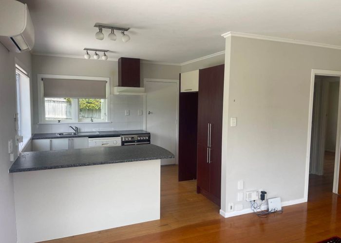  at 4/4 Penzance Road, Mairangi Bay, North Shore City, Auckland