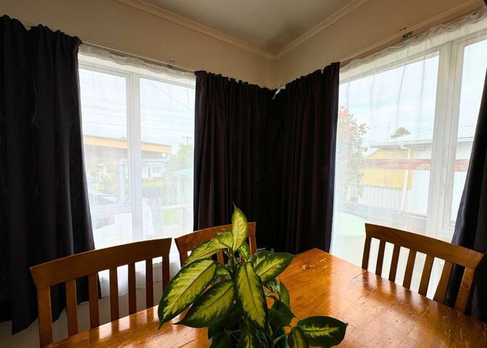 at 17 Huruhuru, Massey, Waitakere City, Auckland