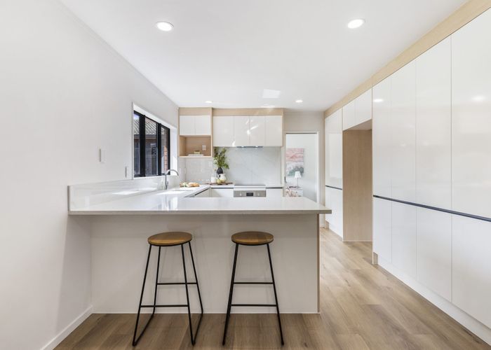  at 13 Edendale Road, Somerville, Manukau