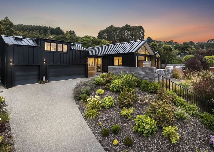  at 22 Clearwater Street, Broad Bay, Dunedin