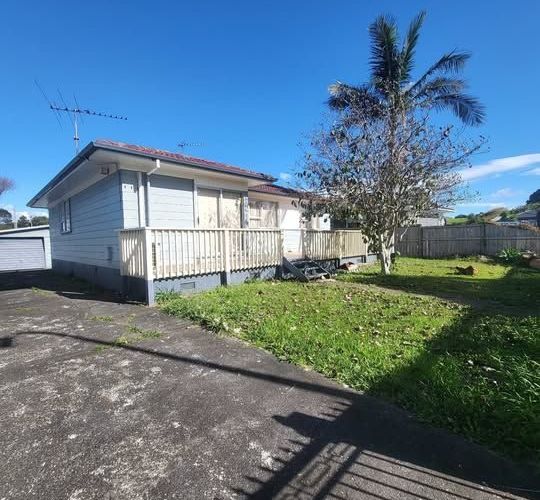  at 8 Misty Place, Papatoetoe, Manukau City, Auckland